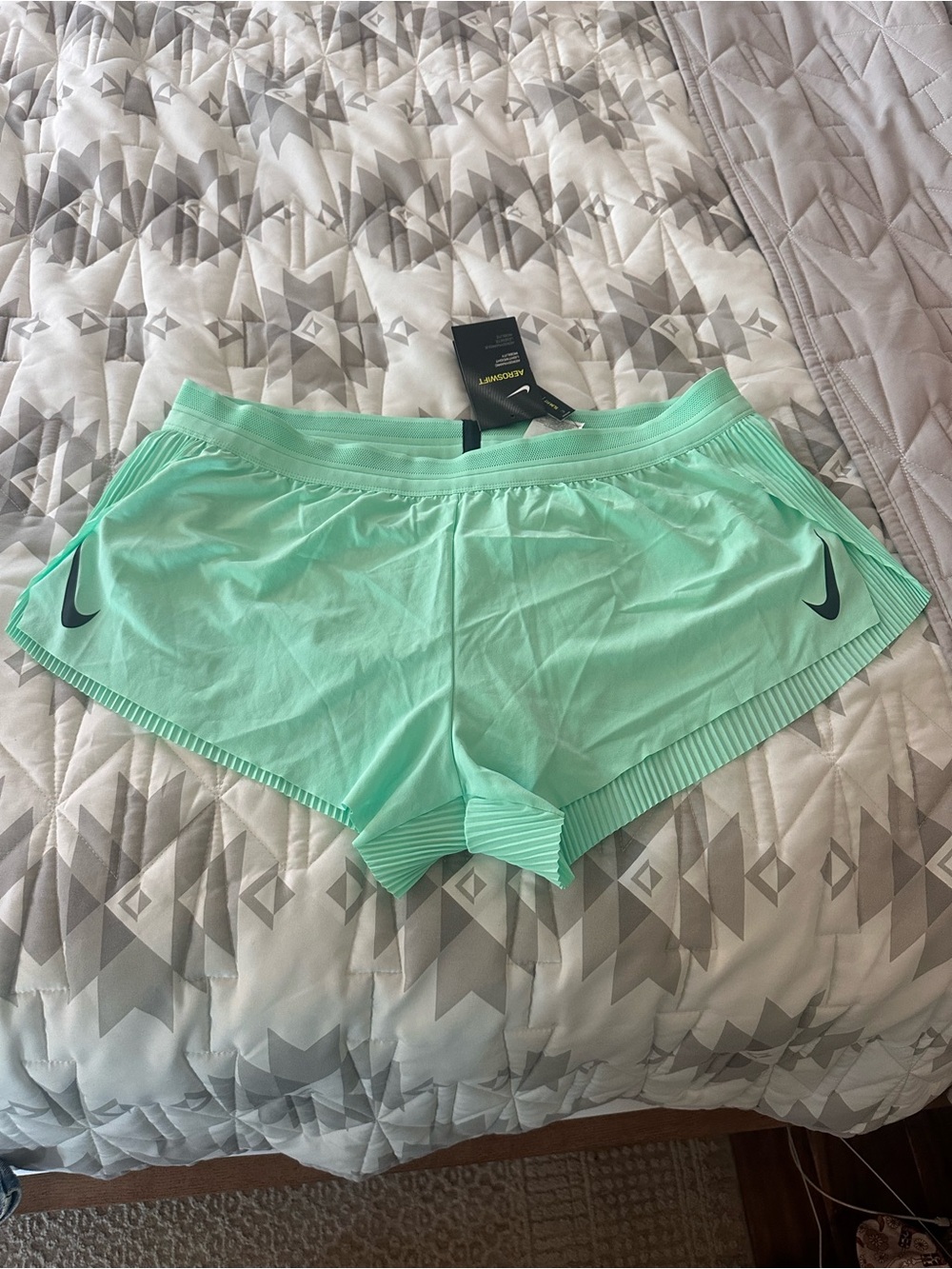 Nike Women’s Mint Tempo Running Shorts XL